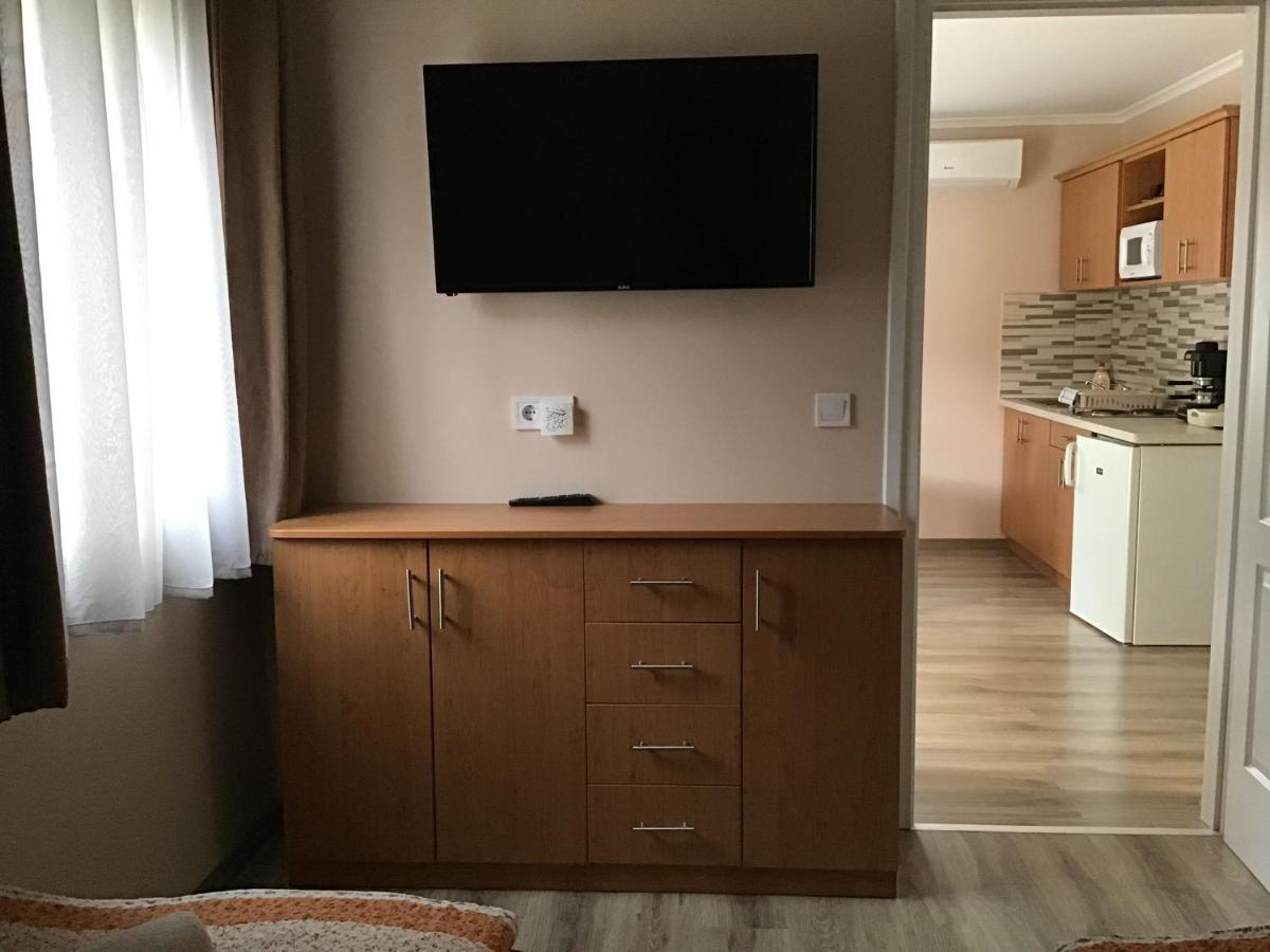 Dravecz Apartman Balatonlelle Eksteriør bilde